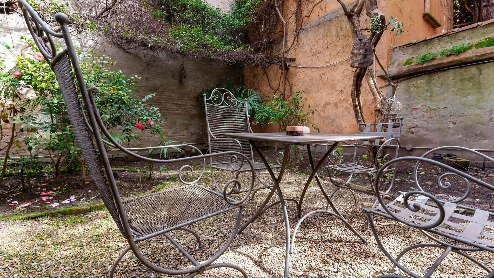 Borgo Cantarana Bologna 0*,  Italy